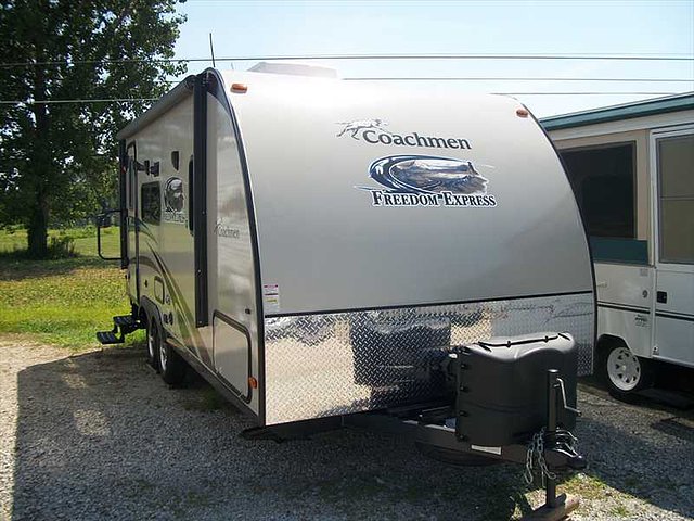 2013 Coachmen Freedom Express Photo
