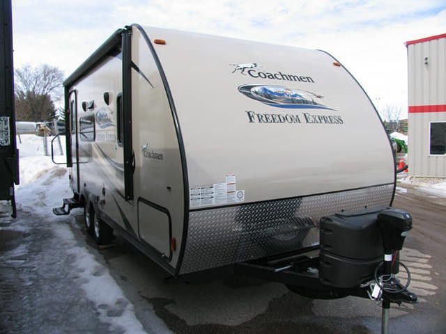 2015 Coachmen Freedom Express Photo