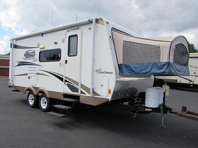 2012 Coachmen Freedom Express Photo