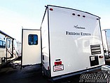 2015 Coachmen Freedom Express Photo #20