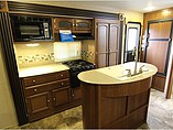 2015 Coachmen Freedom Express Photo #5