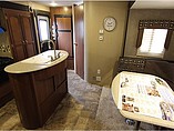 2015 Coachmen Freedom Express Photo #11
