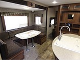 2015 Coachmen Freedom Express Photo #12
