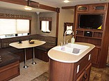 2015 Coachmen Freedom Express Photo #2