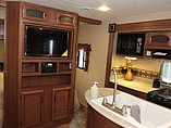 2015 Coachmen Freedom Express Photo #3