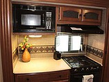 2015 Coachmen Freedom Express Photo #11
