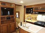 2015 Coachmen Freedom Express Photo #5