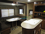 2015 Coachmen Freedom Express Photo #9