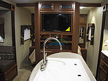 2015 Coachmen Freedom Express Photo #10