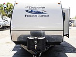 2016 Coachmen Freedom Express Photo #24