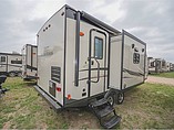 2016 Coachmen Freedom Express Photo #7