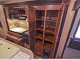 2016 Coachmen Freedom Express Photo #17