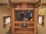 2016 Coachmen Freedom Express Photo #21