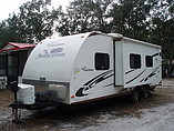 2010 Coachmen Freedom Express Photo #3