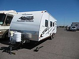2012 Coachmen Freedom Express Photo #3