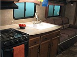 2014 Coachmen Freedom Express Photo #11