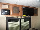 2015 Coachmen Freedom Express Photo #12