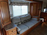 2011 Coachmen Freedom Express Photo #12