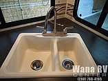 2013 Coachmen Freedom Express Photo #16