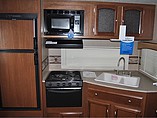 2015 Coachmen Freedom Express Photo #18
