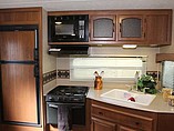 2015 Coachmen Freedom Express Photo #7