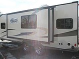 2015 Coachmen Freedom Express Photo #29