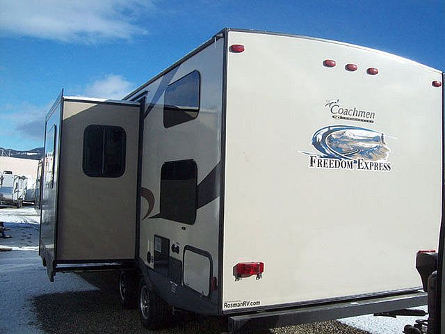 2014 Coachmen Freedom Express Photo