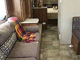 2015 Coachmen Freedom Express Photo #13
