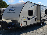 2015 Coachmen Freedom Express Photo #3