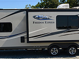 2015 Coachmen Freedom Express Photo #4