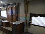 2015 Coachmen Freedom Express Photo #20