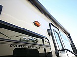 2015 Coachmen Freedom Express Photo #22