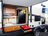 2015 Coachmen Freedom Express Photo #16