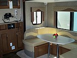 2016 Coachmen Freedom Express Photo #5