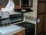 2016 Coachmen Freedom Express Photo #6