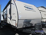 2016 Coachmen Freedom Express Photo #4