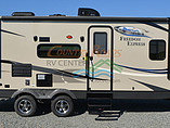 2016 Coachmen Freedom Express Photo #8