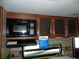 2015 Coachmen Freedom Express Photo #16