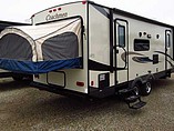2015 Coachmen Freedom Express Photo #18
