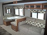 2015 Coachmen Freedom Express Photo #9