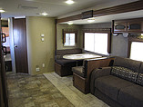 2015 Coachmen Freedom Express Photo #12