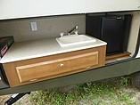 2015 Coachmen Freedom Express Photo #10