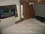 2015 Coachmen Freedom Express Photo #21