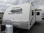 2011 Coachmen Freedom Express Photo #2