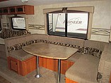 2011 Coachmen Freedom Express Photo #6