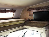 2009 Coachmen Freedom Express Photo #16