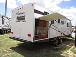 2011 Coachmen Freedom Express Photo #5