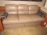 2011 Coachmen Freedom Express Photo #8