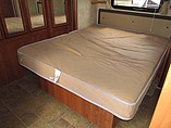 2011 Coachmen Freedom Express Photo #13