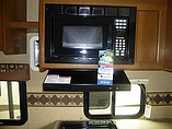 2015 Coachmen Freedom Express Photo #23